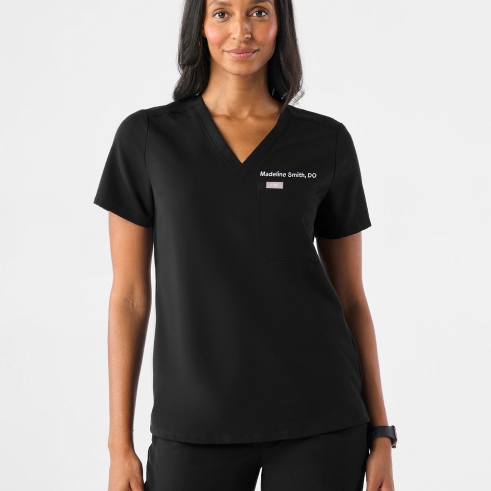 Figs Catrina One- Pocket Scrub Top Black - L